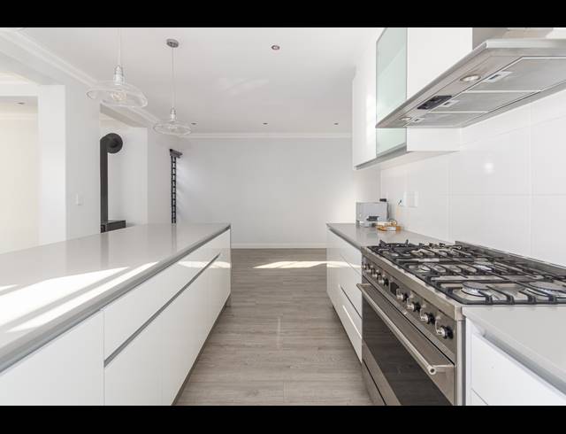 3 BEDROOM FREEHOLD FOR SALE IN SAGEWOOD